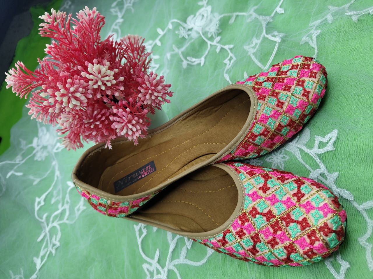 Thread Woven Work Punjabi Juttis