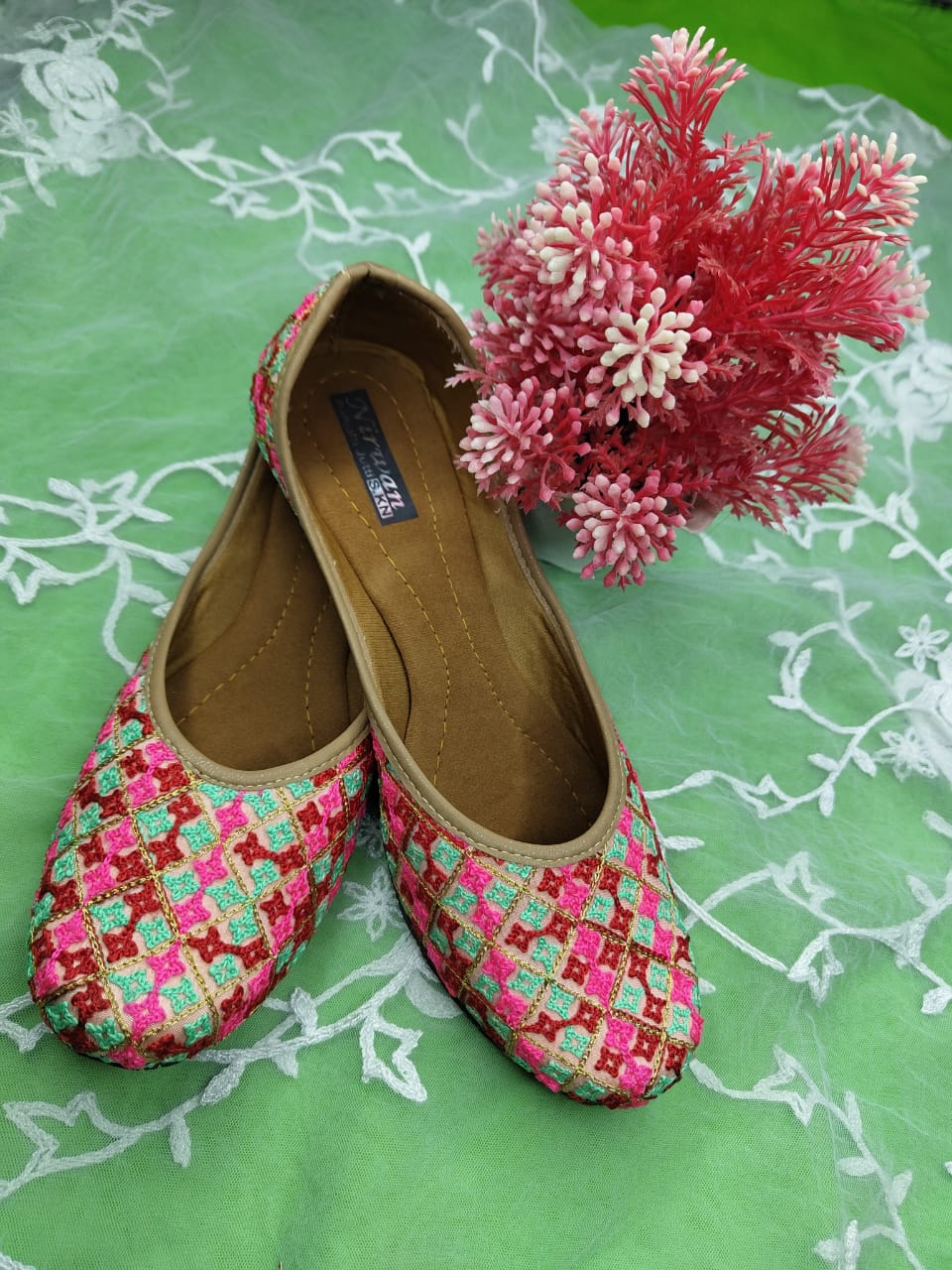 Thread Woven Work Punjabi Juttis